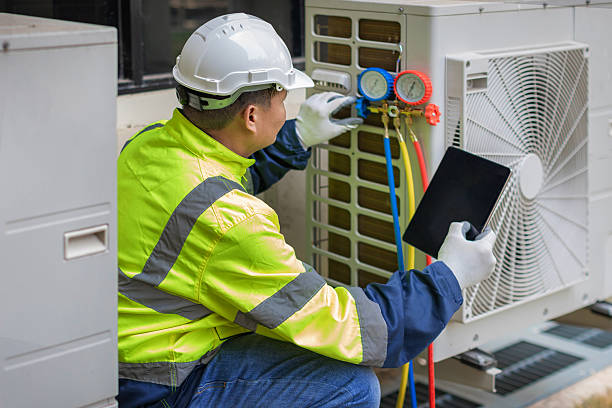 Professional Hvac Installation technician working in Smithfield, UT